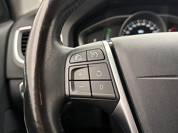 Volvo V60 15 of 28