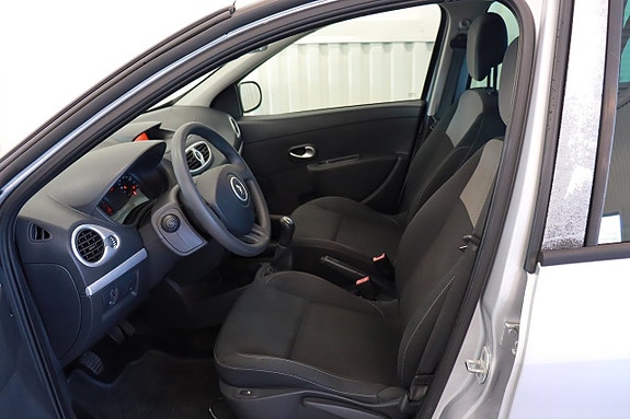 Renault Clio 4 of 10