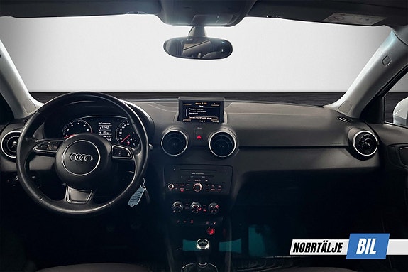 Audi A1 3 of 19