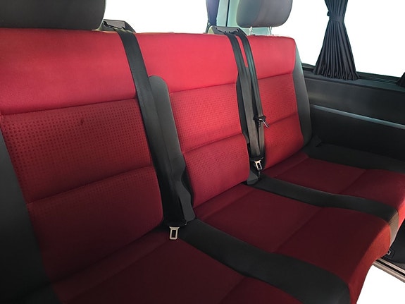 Volkswagen Multivan 11 of 15