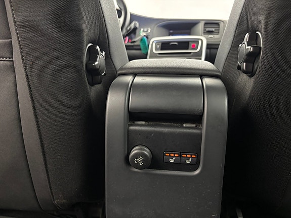 Volvo V60 19 of 23