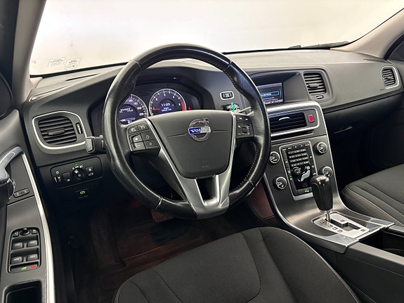 Volvo V60 15 of 23