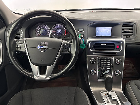 Volvo V60 17 of 23