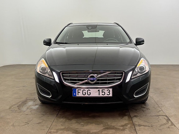 Volvo V60 9 of 23