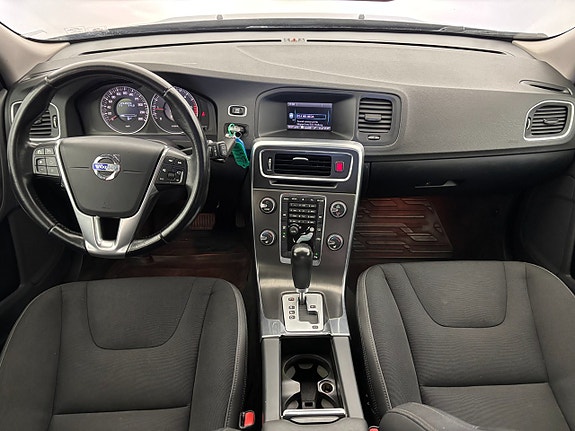 Volvo V60 16 of 23