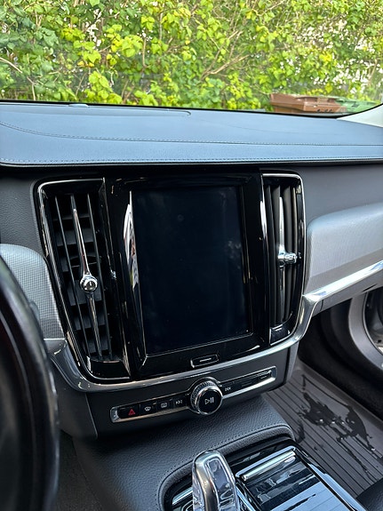 Volvo V90 8 of 8