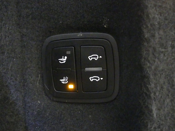 Porsche Cayenne 16 of 16