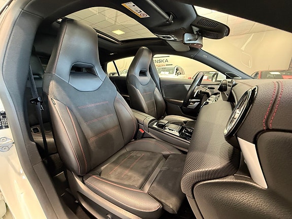 Mercedes-Benz CLA220 d 10 of 30