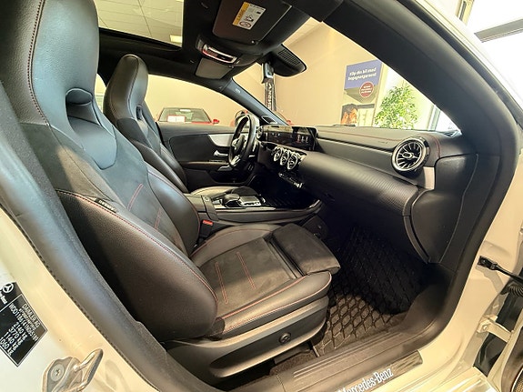Mercedes-Benz CLA220 d 9 of 30
