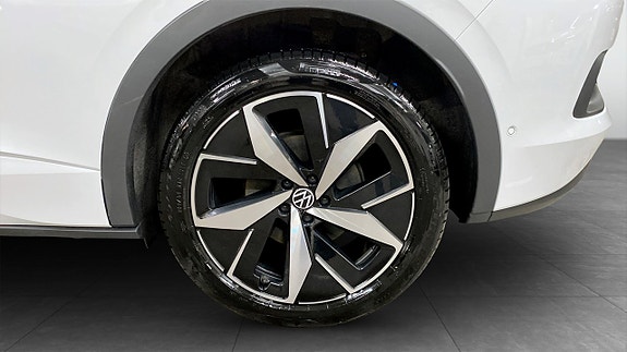 Volkswagen ID.4 GTX 6 of 12
