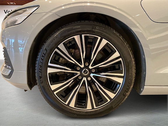 Volvo V60 9 of 14