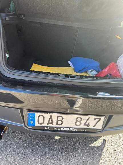 BMW 120i 3 of 7