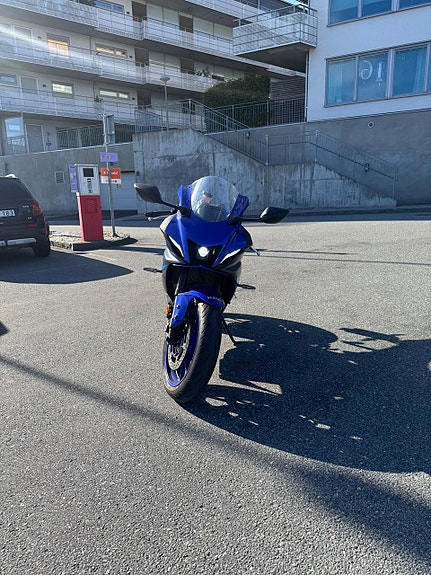 Yamaha YZF-R7 5 of 6
