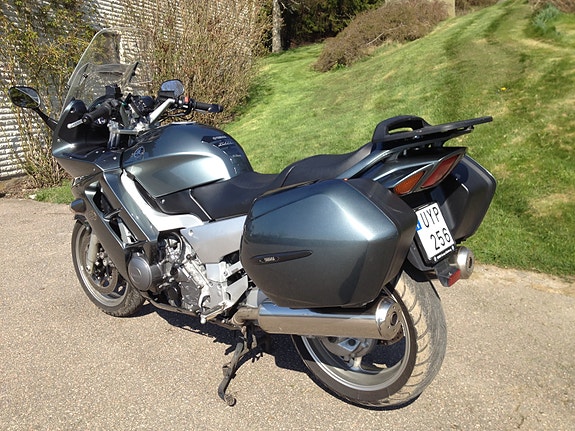 Yamaha FJR 1300 ABS 2 of 5