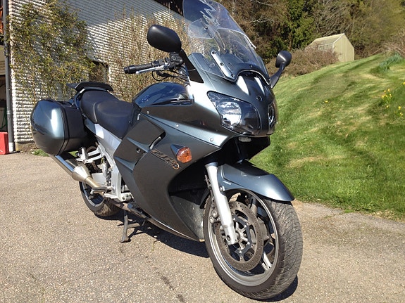 Yamaha FJR 1300 ABS 4 of 5