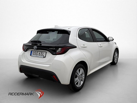 Toyota Yaris 8 of 30