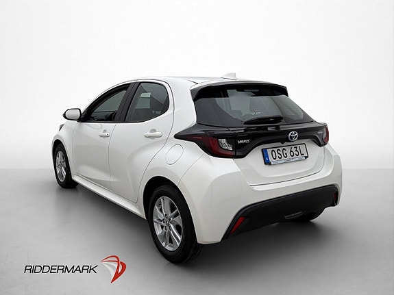 Toyota Yaris 5 of 30