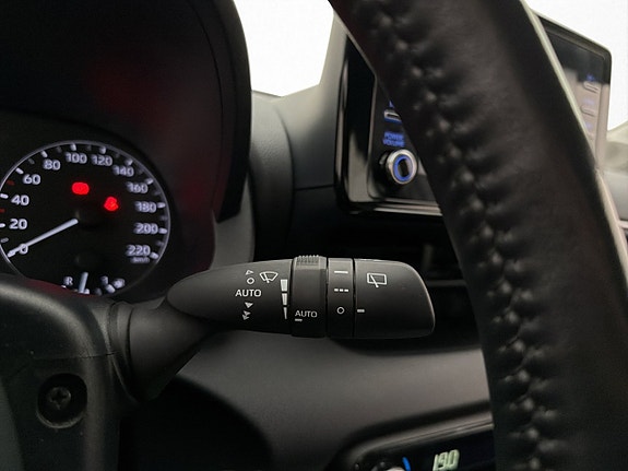 Toyota Yaris 17 of 30