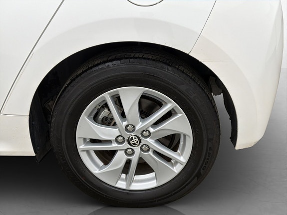 Toyota Yaris 29 of 30