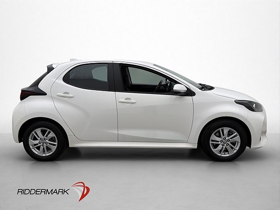 Toyota Yaris 9 of 30