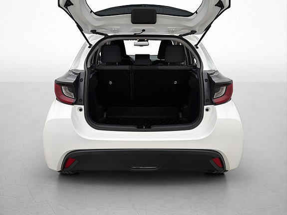 Toyota Yaris 27 of 30