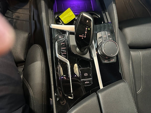 BMW 520d 24 of 27
