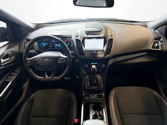 Ford Kuga 9 of 14