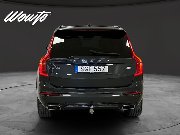 Volvo XC90 5 of 19