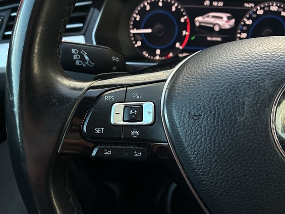 Volkswagen Passat 20 of 22