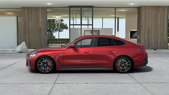 BMW i4 4 of 13
