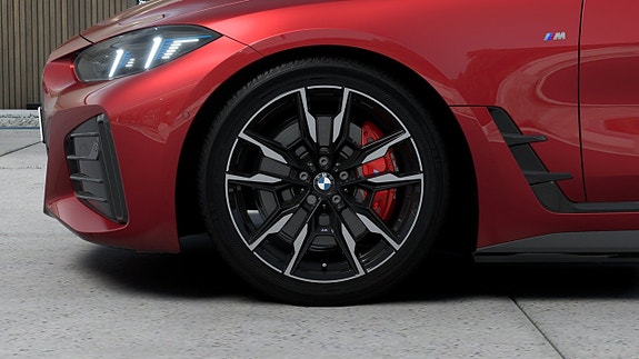 BMW i4 7 of 13