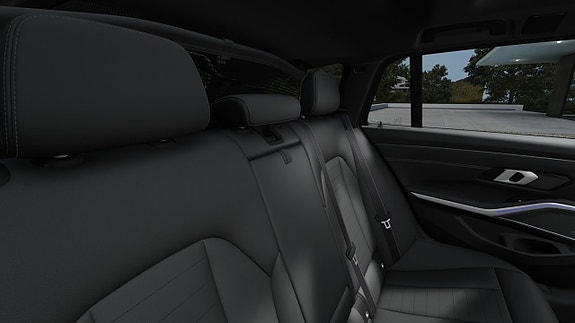 BMW M340i 11 of 13