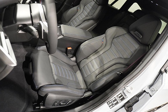 BMW M340i 4 of 17