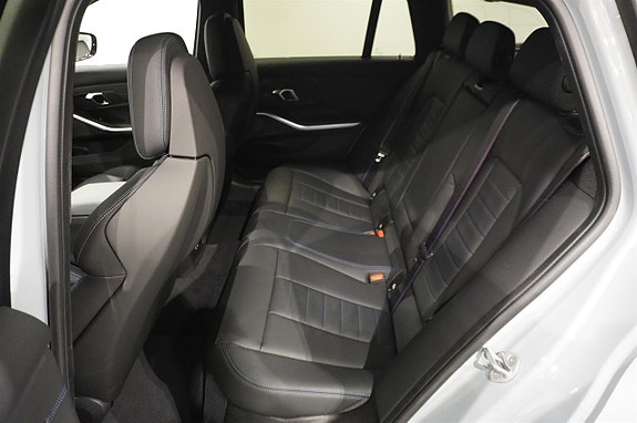 BMW M340i 5 of 17