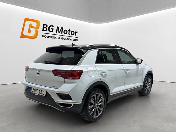 Volkswagen T-Roc 4 of 19