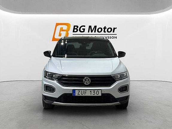 Volkswagen T-Roc 2 of 19