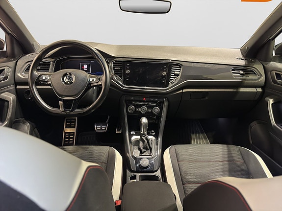 Volkswagen T-Roc 12 of 19