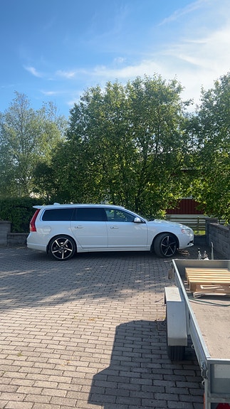Volvo V70 5 of 5
