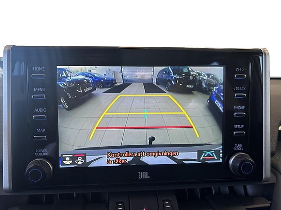 Toyota RAV4 13 of 18