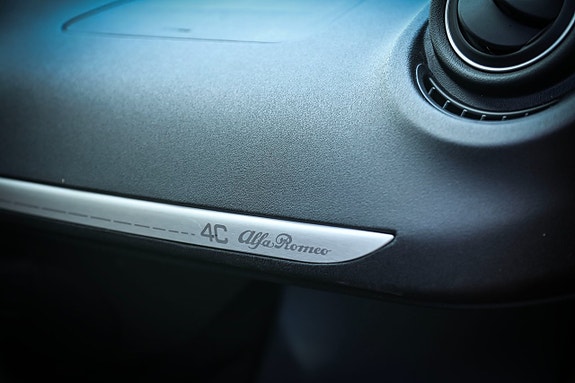 Alfa Romeo 4C 18 of 18