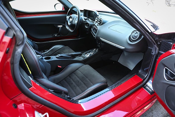 Alfa Romeo 4C 11 of 18