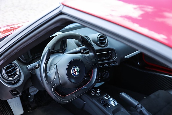 Alfa Romeo 4C 13 of 18