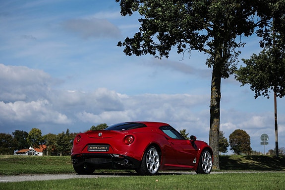 Alfa Romeo 4C 7 of 18