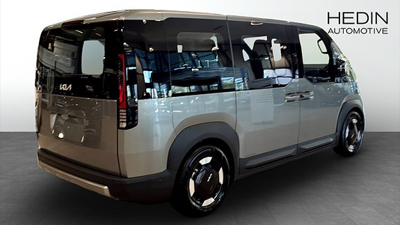 Kia PV5 2 of 9