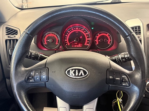 Kia Ceed 11 of 13