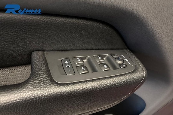 Volvo XC60 25 of 26