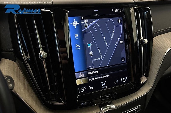 Volvo XC60 22 of 26
