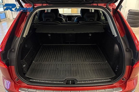 Volvo XC60 13 of 26