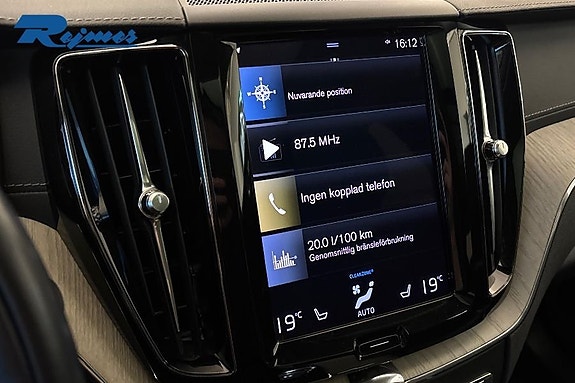 Volvo XC60 12 of 26