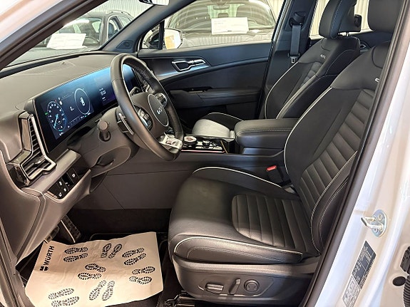 Kia Sportage 12 of 19